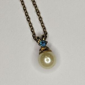 Avon Vintage Yellow Faux Pearl December Blue Birthstone Pendant Gold Tone Chain